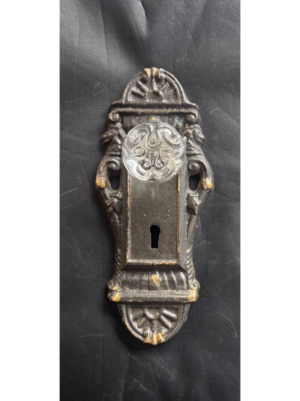 Retro Door Knob Wall Hanging Set Black & Clear Glass Ornate Decorative Plate